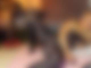 Show en direct avec samantha-hot19 - Stockings sur Camsoda