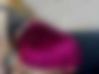 Live cam show with sammy-kat - Facial on Camsoda