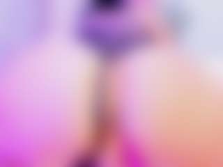Live cam show with Shalom - Petite on Dare Cams
