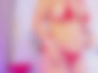 Live cam show with Shalom - Striptease Granny on chickslive.net