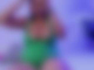 Live cam show with Shalom - Granny Petite on Camsoda