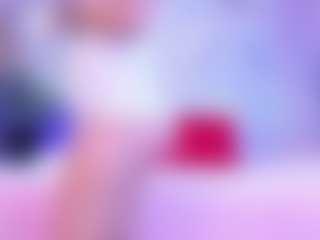 Live cam show with Shalom - Granny MILF on Gym Cam Girls