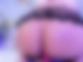 Show de cam en vivo con Shalom - Striptease Granny en Camsoda