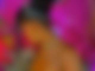 Live cam show with KANDY-EBONY - Brown Eyes on Uber Horny