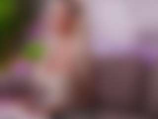 Live cam show with BambiKayy - Strapon on Milf Play