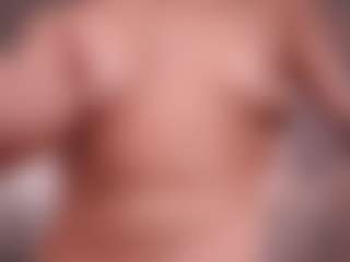GigiLee's Live Sex Cam Show