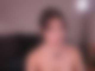 Live cam show with GigiLee - Gray Eyes on intimatelivegirls.com