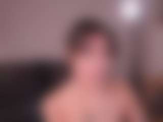 Live cam show with GigiLee - Striptease Asian on Soda Cam