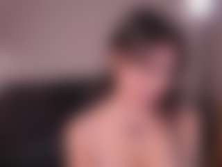 Live cam show with GigiLee - Striptease Asian on liverealitysex.com