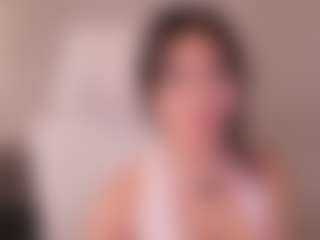 Live cam show with GigiLee - Asian Teen (18+) on StripNow