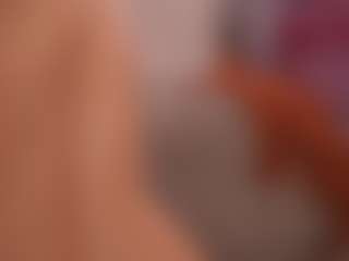 Live cam show with GigiLee - Spank on Mixed Magazine Live