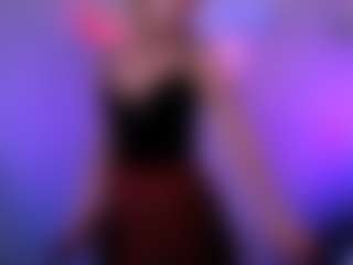 Live cam show with blondie-melisa - Smoking on milfzrlive.com