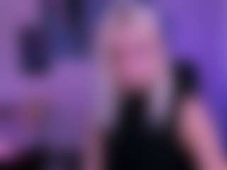Live cam show with blondie-melisa - Solo on CamwithHer