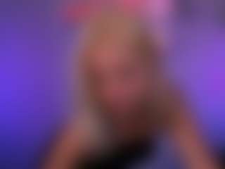 Live cam show with blondie-melisa - Moaning on Dolls Live