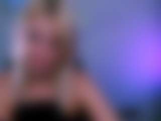 Live cam show with blondie-melisa - Smoking on Camiplay Live
