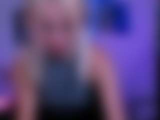 Live cam show with blondie-melisa - Nora on fapnchat