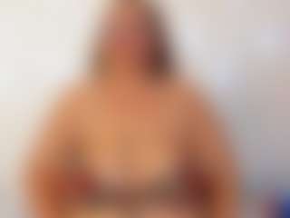 Live cam show with salome - Bikini on Gym Cam Girls
