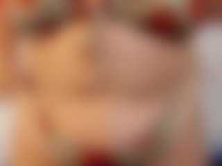Live cam show with salome - Lovense on Uber Horny