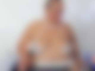 Live cam show with salome - Granny on Soda Cam