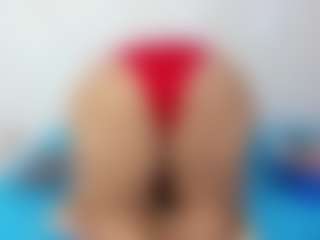 Live cam show with salome - Big Ass on TeamSkeetLive