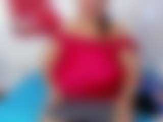 Live cam show with salome - Spy Granny on AdultVida.com