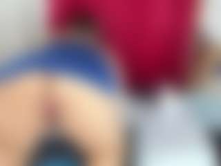 Live cam show with salome - Granny Brown Hair on Camsoda