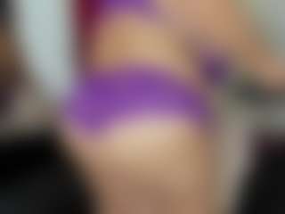 Live cam show with salome - Spy Granny on Camsoda