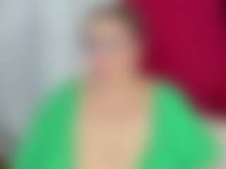 Live cam show with salome - Middle Aged on pussylord.com