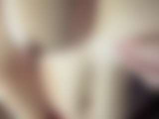 Hornyyyyyy.Wet.Voyeur.Momyyyy MILF webcam performer live streaming