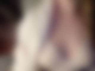 Hornyyyyyy.Wet.Voyeur.Momyyyy MILF webcam performer live streaming