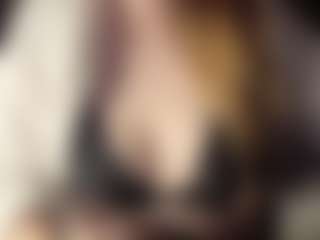 Hornyyyyyy.Wet.Voyeur.Momyyyy MILF webcam performer live streaming