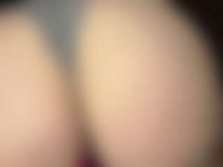 Live cam show with Hornyyyyyy.Wet.Voyeur.Momyyyy - Thin on TastyBlacksLive