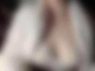 Hornyyyyyy.Wet.Voyeur.Momyyyy MILF webcam performer live streaming
