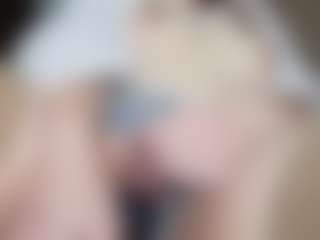 Hornyyyyyy.Wet.Voyeur.Momyyyy's Live Sex Cam Show