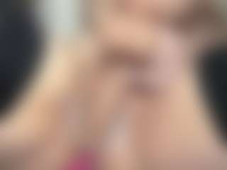 Hornyyyyyy.Wet.Voyeur.Momyyyy MILF webcam performer live streaming