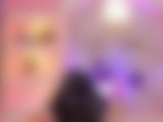 Live cam show with camilaa-harper - Tease on Gym Cam Girls