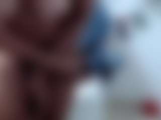 Greydevil-z, modelo webcam MILF transmitiendo en vivo