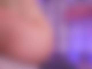 Live cam show with Marry-Cordy - Eating Pussy on Camsoda