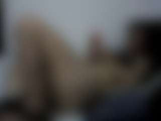 Live cam show with stephybrowm7 - Lesbian on Uber Horny