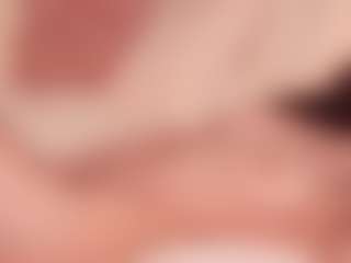 Live cam show with CherryModel - Green Eyes on Hubzter Live