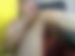 Live cam show with HeidySumers - Brown Eyes on Camsoda