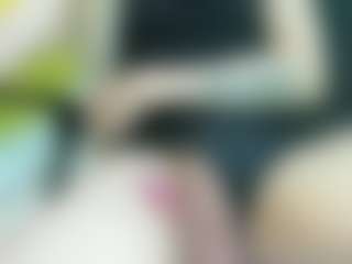 Live cam show with HeidySumers - Tiny Tits on Porn Luv