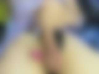 Live cam show with HeidySumers - Brown Eyes on Camsoda