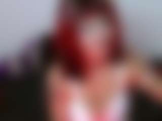 Live cam show with Kataleya - Oil on googirlz