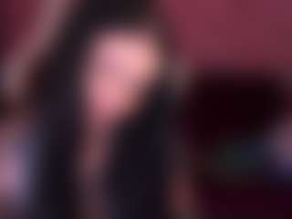 Live cam show with AmberDismond - Lovense on Dolls Live