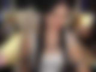 Live cam show with AmberDismond - Public on Livezox
