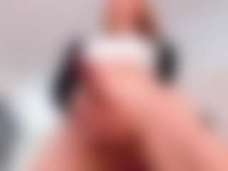 Divaandrea19's Live Sex Cam Show
