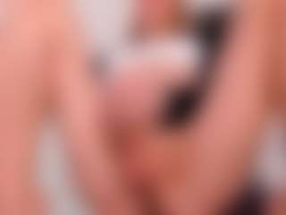 Divaandrea19's Live Sex Cam Show