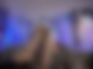 Live cam show with CyberXGoddess - Athletic Middle Aged on Livezox