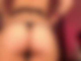 Show en direct avec ElenaRosse - Hairy Pussy sur Camsoda